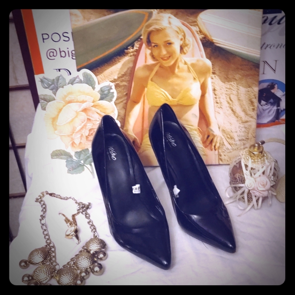 Mossimo Pumps